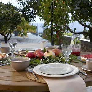 https://avra-private-suites.kefaloniahotels.net
